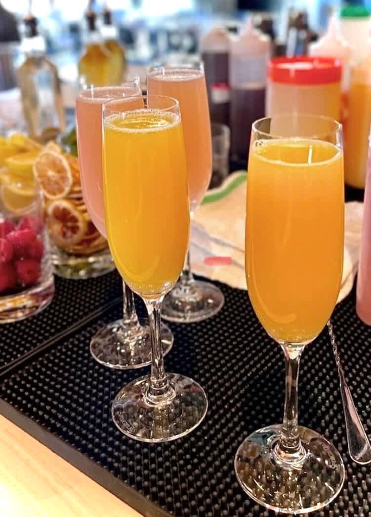 Join us on Jan 1st for our New Year's Day Brunch! Featuring our new brunch menu, Mimosa flights and more! Make your reservations. 🎉🥂